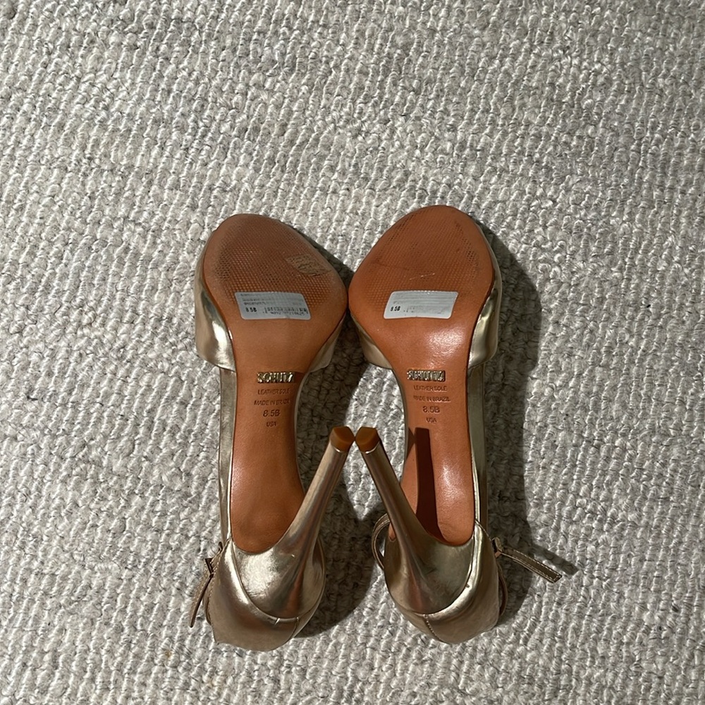 Schutz Saasha Lee Metallic Heel - Picture 5 of 9